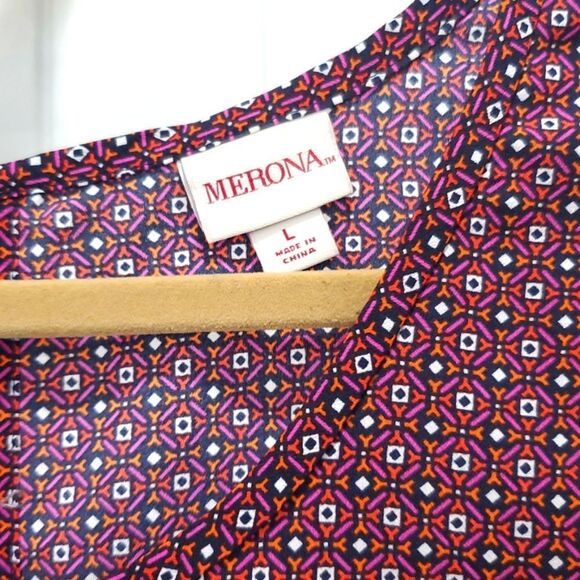 Merona Womans Sleeveless Patterned Sleeve Scoop Neck Top Size Large - Picture 2 of 4